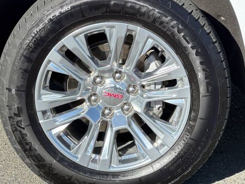 Used 2025 GMC Yukon XL Denali image 26