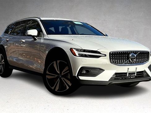 New 2026 Volvo V60 B5 Cross Country Plus w/ Protection Package Premier image 2