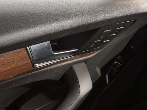 Used 2023 Audi Q5 2.0T Premium w/ Convenience Package image 11