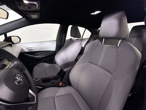 Certified 2023 Toyota Corolla SE image 3