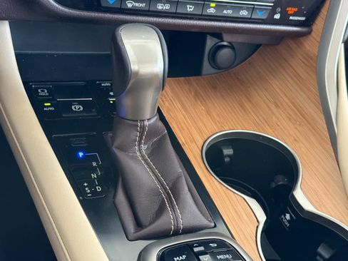 Used 2019 Lexus RX 350L FWD image 25