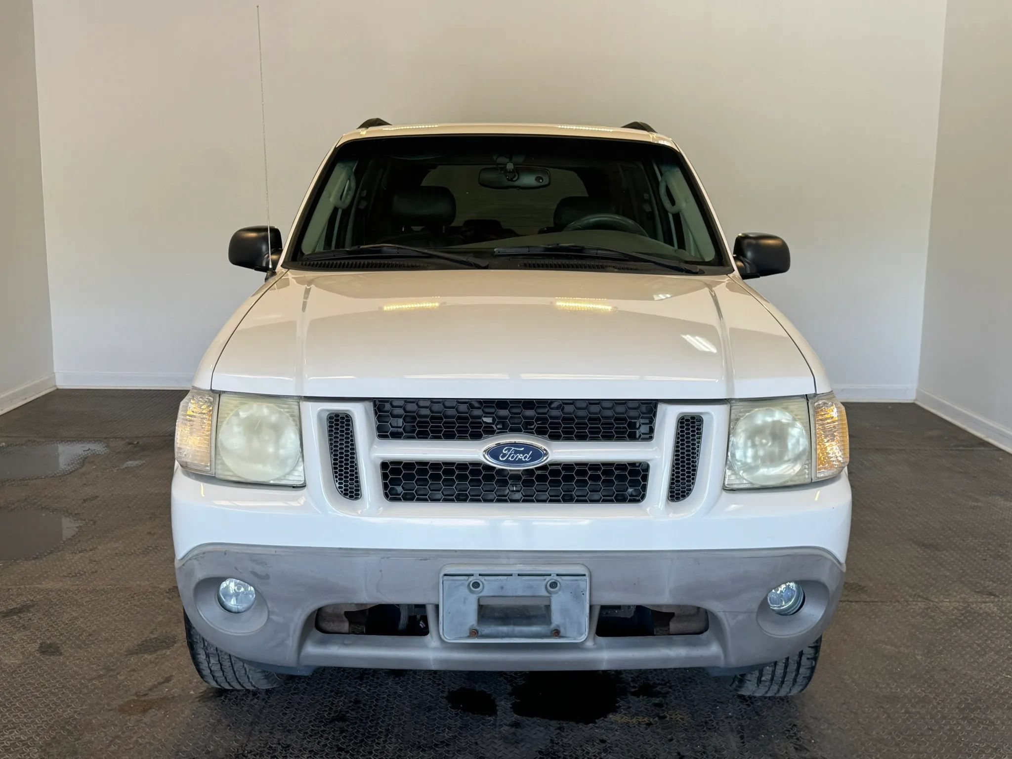 Used 2003 Ford Explorer RWD image 2