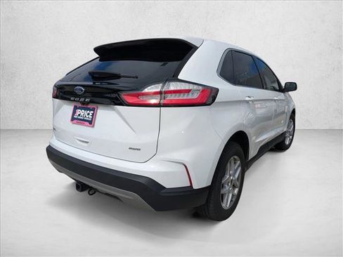Used 2024 Ford Edge SEL w/ Convenience Package image 3
