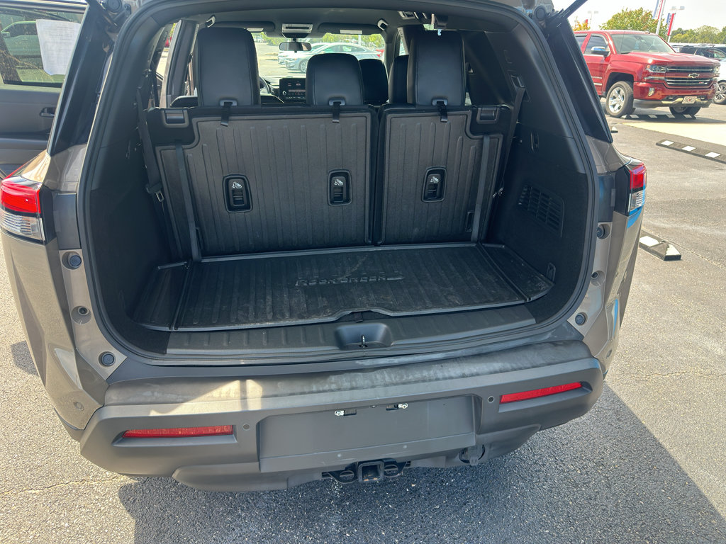 Used 2023 Nissan Pathfinder Rock Creek AWD/4WD image 13