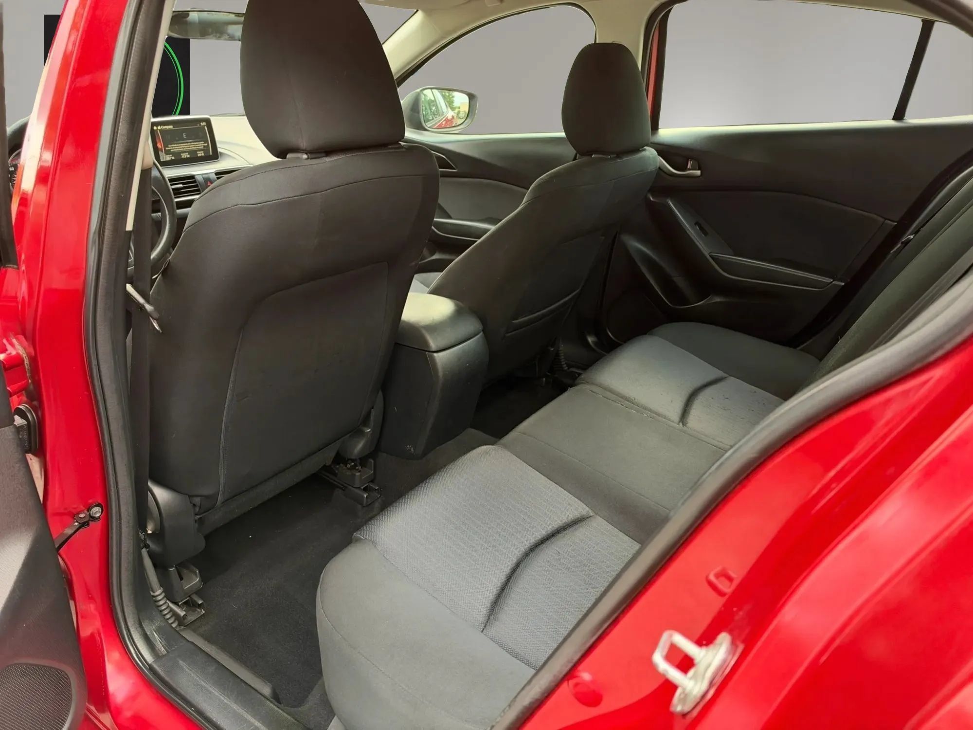 Used 2015 MAZDA MAZDA3 i Sport FWD image 18