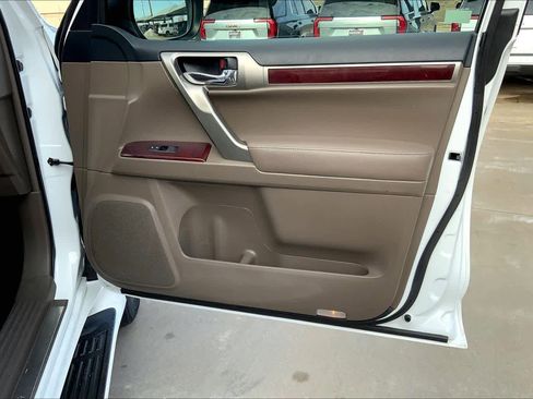 Used 2019 Lexus GX 460 Premium image 22