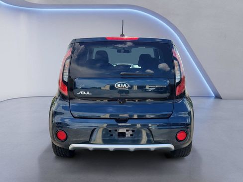 Used 2017 Kia Soul + FWD image 4