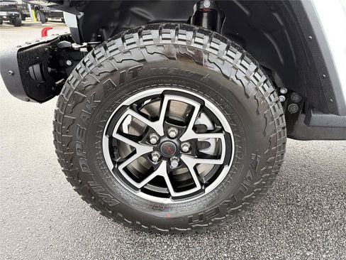 New 2026 Jeep Gladiator Rubicon AWD/4WD image 10