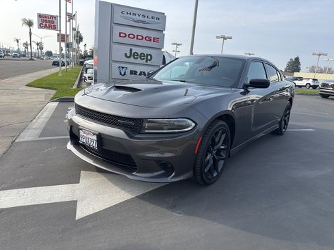 Used 2022 Dodge Charger R/T w/ Plus Group image 9