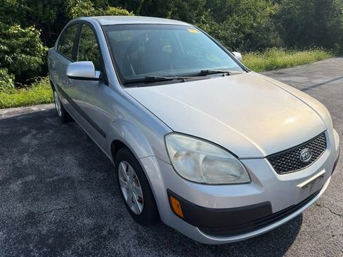 Used 2007 Kia Rio LX FWD image 3