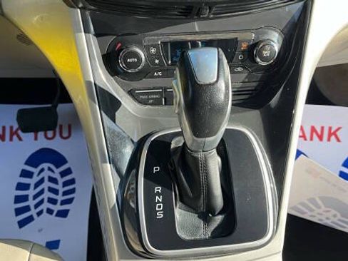 Used 2013 Ford Escape Titanium w/ Class II Trailer Tow Pkg image 9