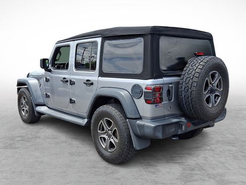Used 2018 Jeep Wrangler Unlimited Sport S AWD/4WD image 3