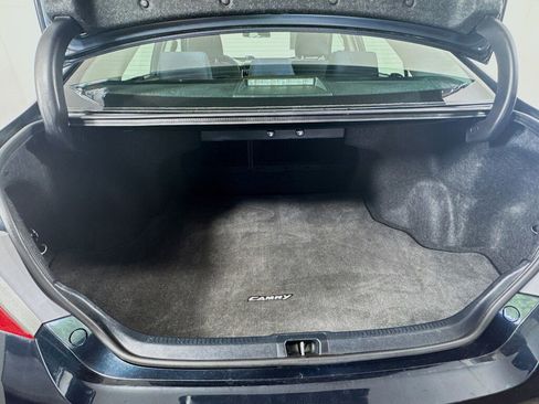 Used 2015 Toyota Camry LE FWD image 25