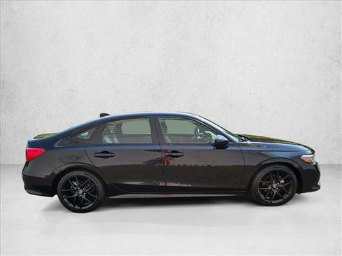 Used 2024 Honda Civic Sport image 4