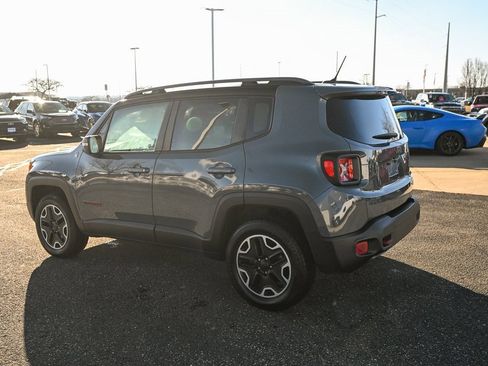 Used 2015 Jeep Renegade Trailhawk image 5