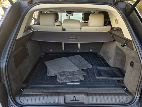 Used 2022 Land Rover Range Rover Sport HSE Silver Edition image 34