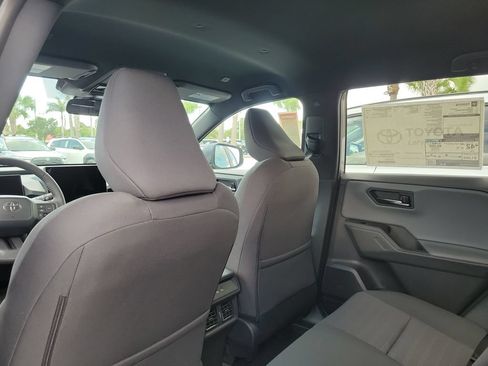 New 2026 Toyota RAV4 SE w/ Convenience Package AWD/4WD image 24