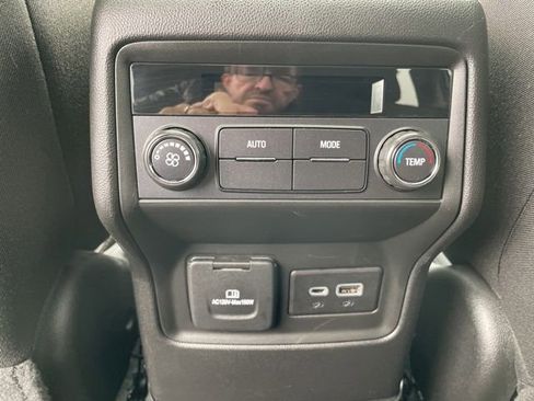 Used 2023 GMC Acadia SLE w/ Driver Convenience Package AWD/4WD image 31