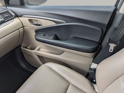 Used 2018 Honda Ridgeline RTL image 16