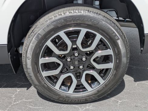 Used 2023 Ford Maverick Lariat FWD image 10
