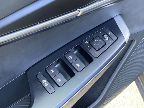 New 2025 Kia EV6 Light AWD/4WD image 16