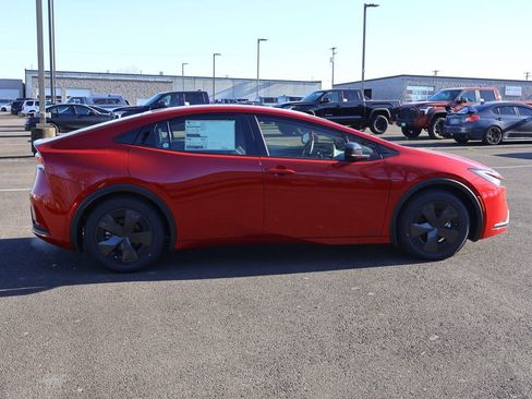 New 2026 Toyota Prius LE image 8