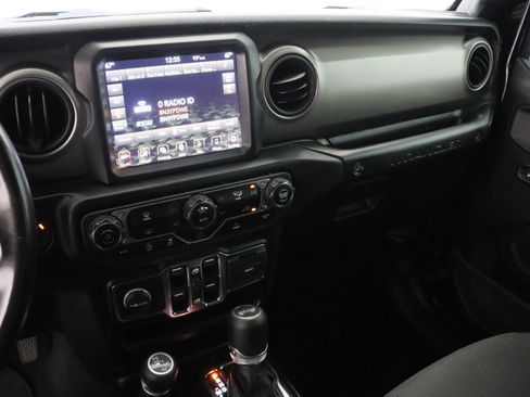 Used 2021 Jeep Wrangler Unlimited Sport w/ Sun And Sound Package AWD/4WD image 15