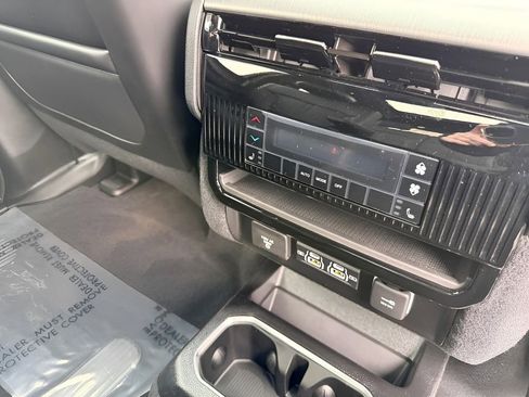 New 2026 Jeep Grand Wagoneer Limited w/ Premium Group II AWD/4WD image 32