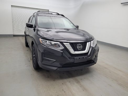 Used 2018 Nissan Rogue SV FWD image 14