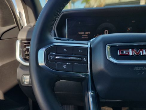 Used 2025 GMC Terrain Elevation AWD/4WD image 31