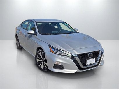 Used 2022 Nissan Altima 2.5 SV