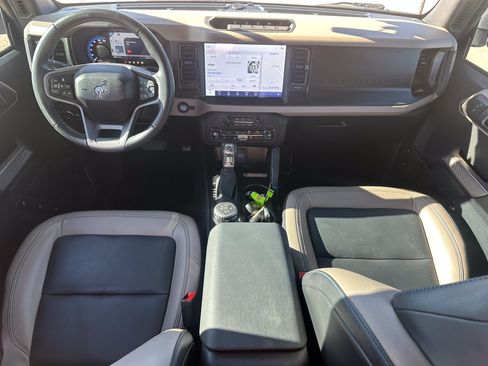 Used 2023 Ford Bronco Wildtrak AWD/4WD image 17