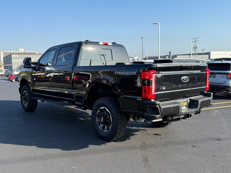 Used 2024 Ford F250 Lariat w/ Lariat Ultimate Package AWD/4WD image 8