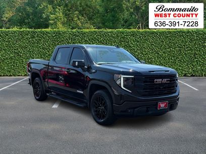Used 2025 GMC Sierra 1500 Elevation w/ Elevation Premium Package