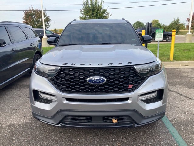 Used 2021 Ford Explorer ST w/ Equipment Group 401A AWD/4WD image 3