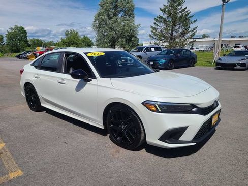 Used 2022 Honda Civic Sport image 4