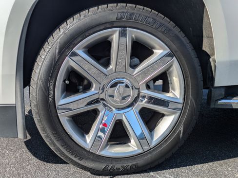 Used 2018 Cadillac Escalade Luxury image 34