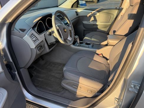Used 2012 Chevrolet Traverse LS AWD/4WD image 7