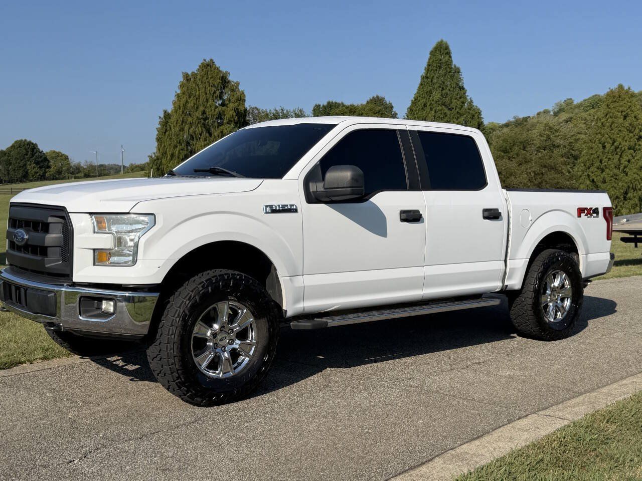 Used 2016 Ford F150 XL w/ Equipment Group 101A Mid AWD/4WD image 2