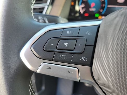 New 2026 Volkswagen Atlas SE image 19