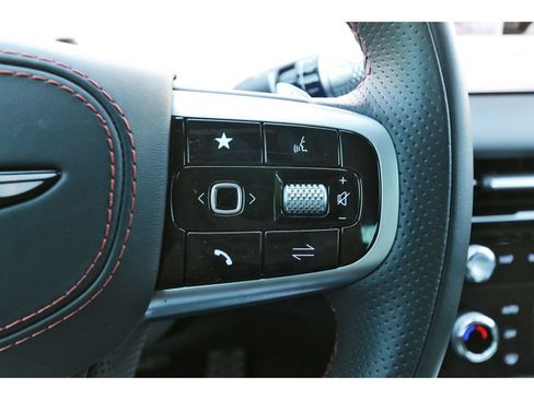 Used 2025 Genesis G80 2.5T Sport Prestige image 18