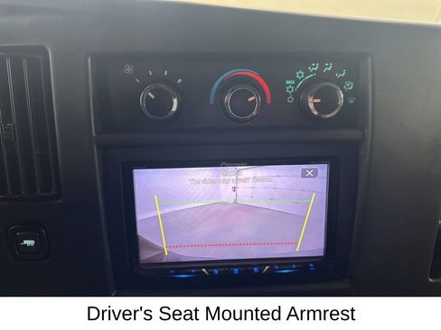 Used 2017 Chevrolet Express 2500 image 39