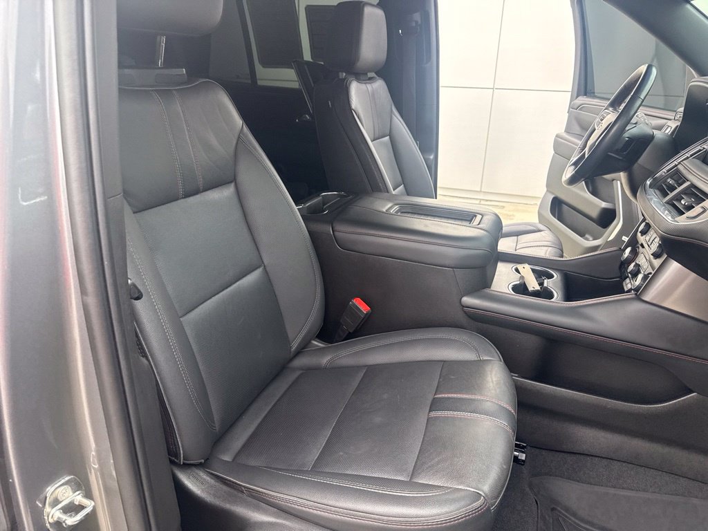 Used 2022 Chevrolet Tahoe RST w/ Luxury Package RWD image 39
