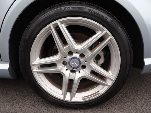 Used 2013 Mercedes-Benz E 350 4MATIC image 42