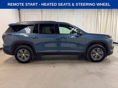 Used 2024 Chevrolet Traverse LT