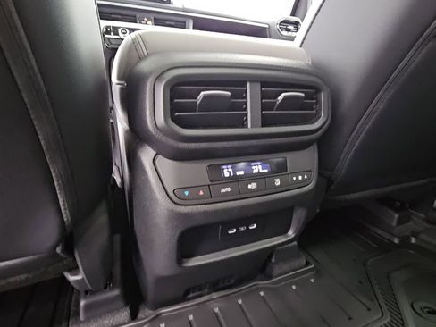 New 2025 Honda Pilot Touring image 34