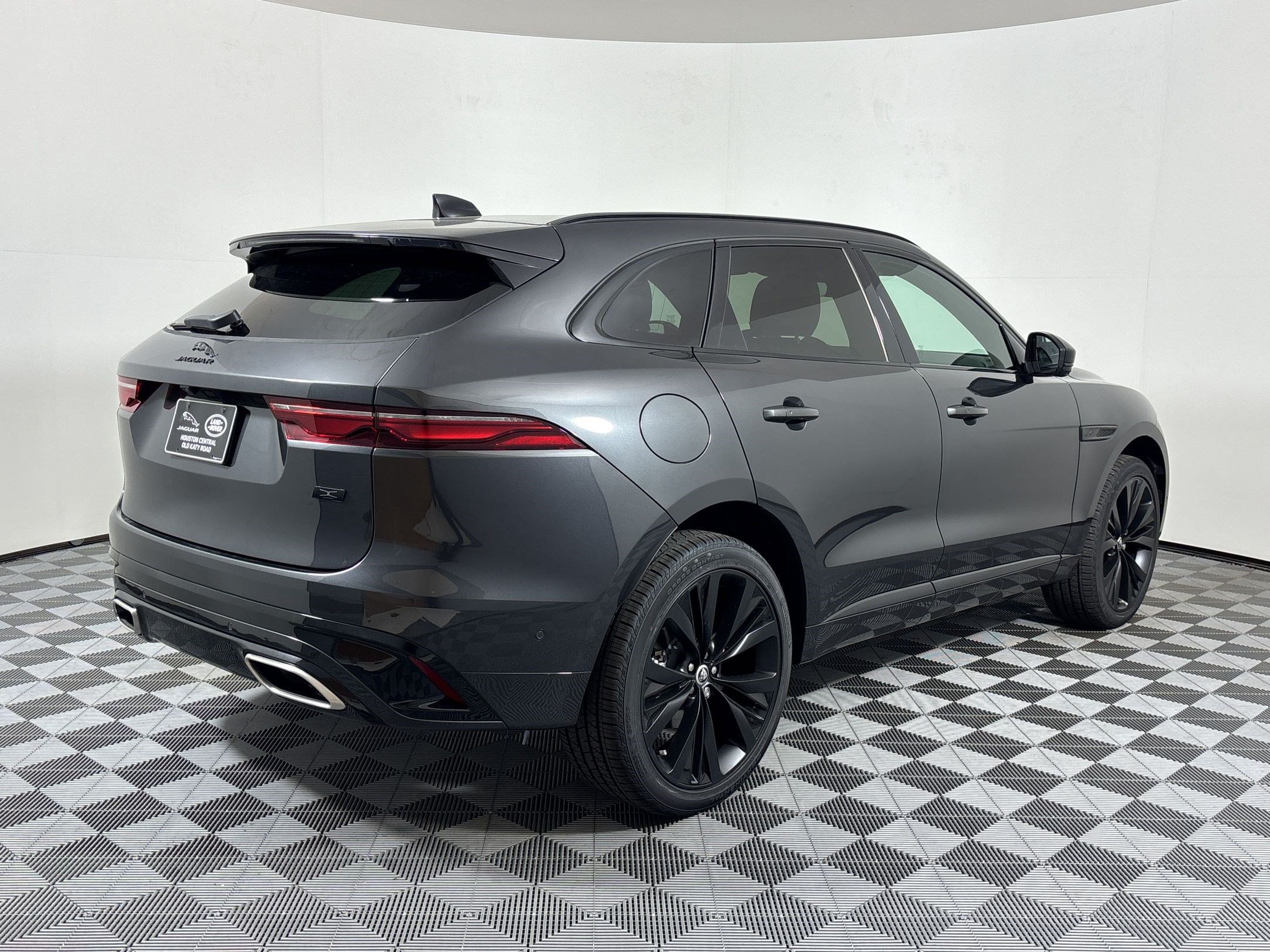 New 2026 Jaguar F-PACE R-Dynamic S AWD/4WD image 8