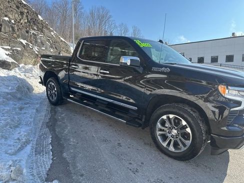 Used 2024 Chevrolet Silverado 1500 High Country w/ Technology Package image 7