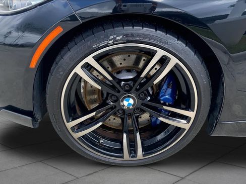 Used 2018 BMW M2 image 9