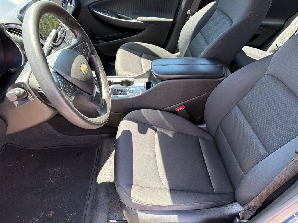 Used 2025 Chevrolet Malibu LT FWD image 9